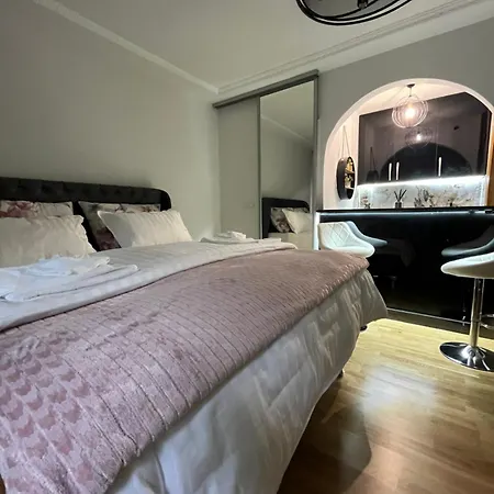 Botanic Apartment *