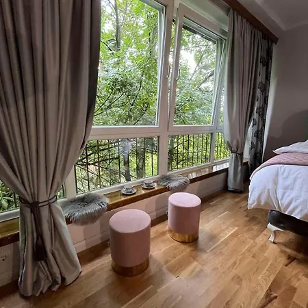 Botanic Apartment